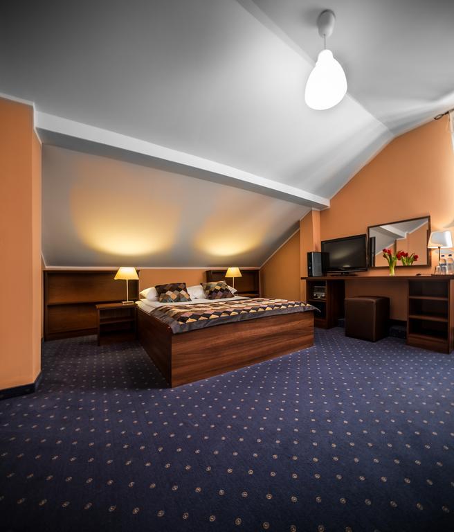 Hotel Colnus Kolno  Exterior photo